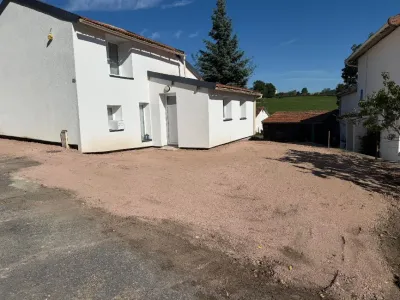Σπίτι Προς πώληση 42620 Saint-Pierre-Laval FR